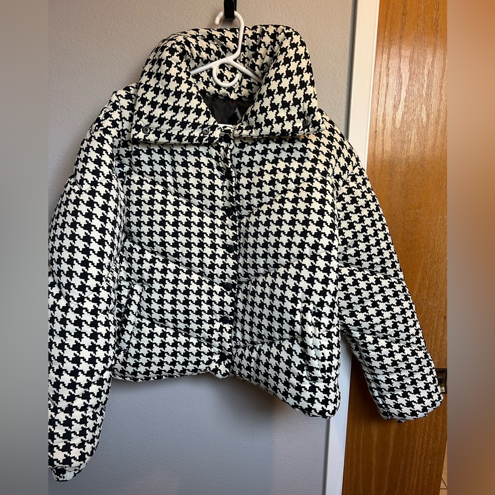 Hers&Mine Houndstooth Puffer Jacket